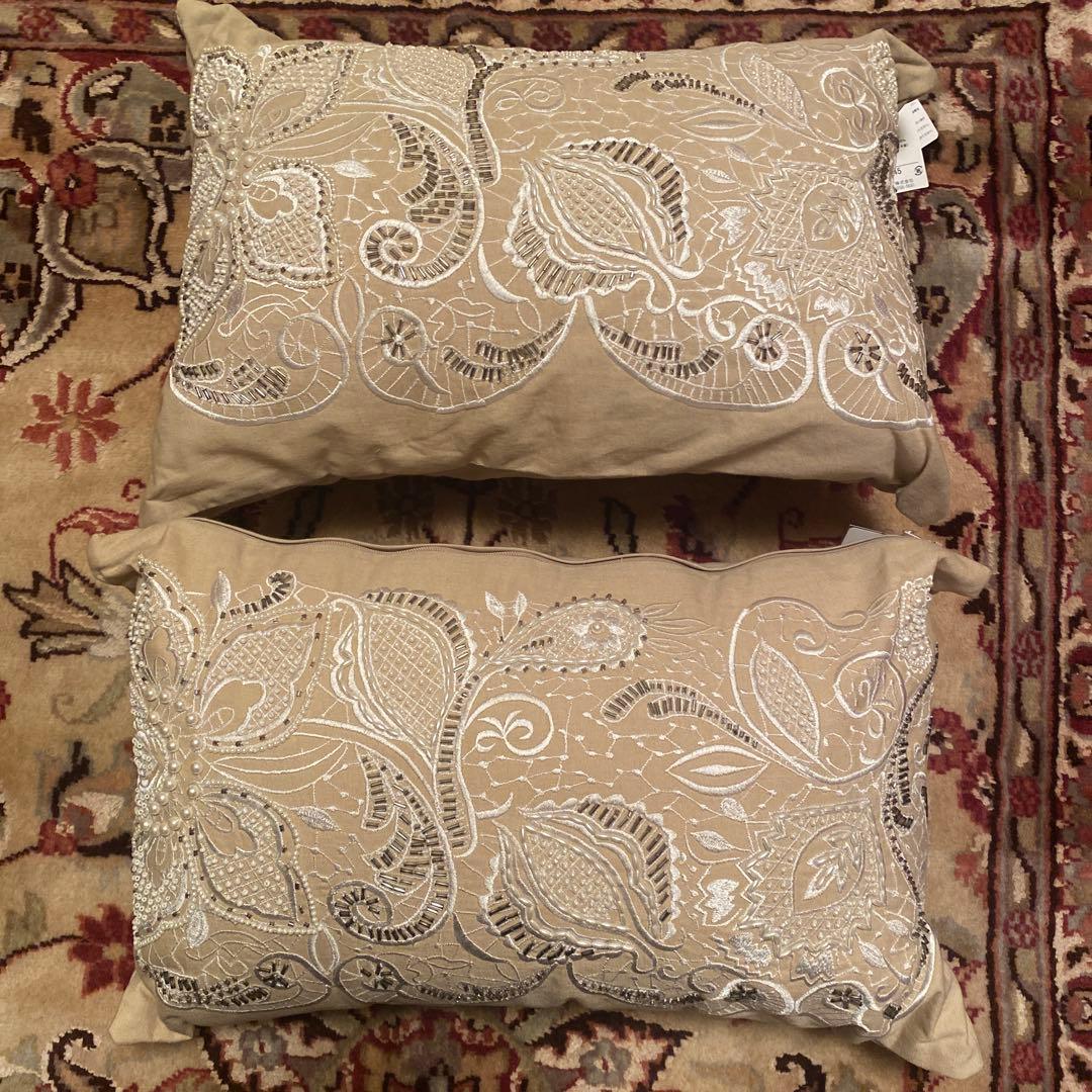 un Jardin Paris ペイズリー柄ビーズ刺繍クッション2個セット