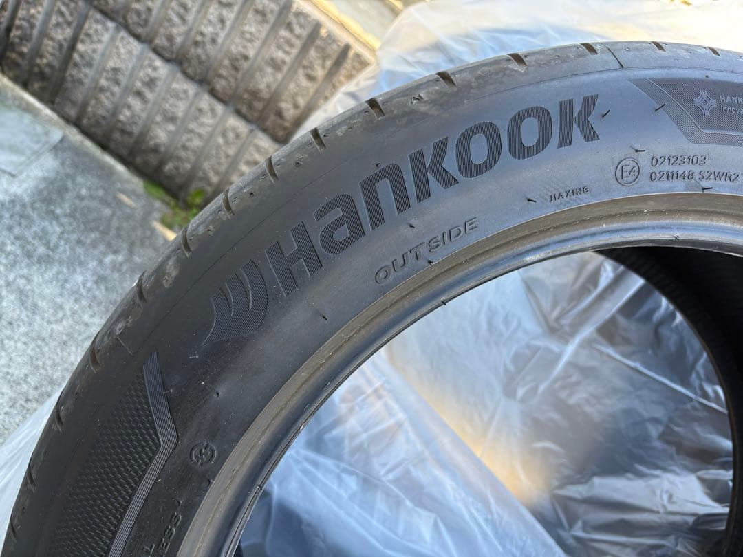 テスラ モデルY 純正タイヤ 255 45R 19 TESLA model Y