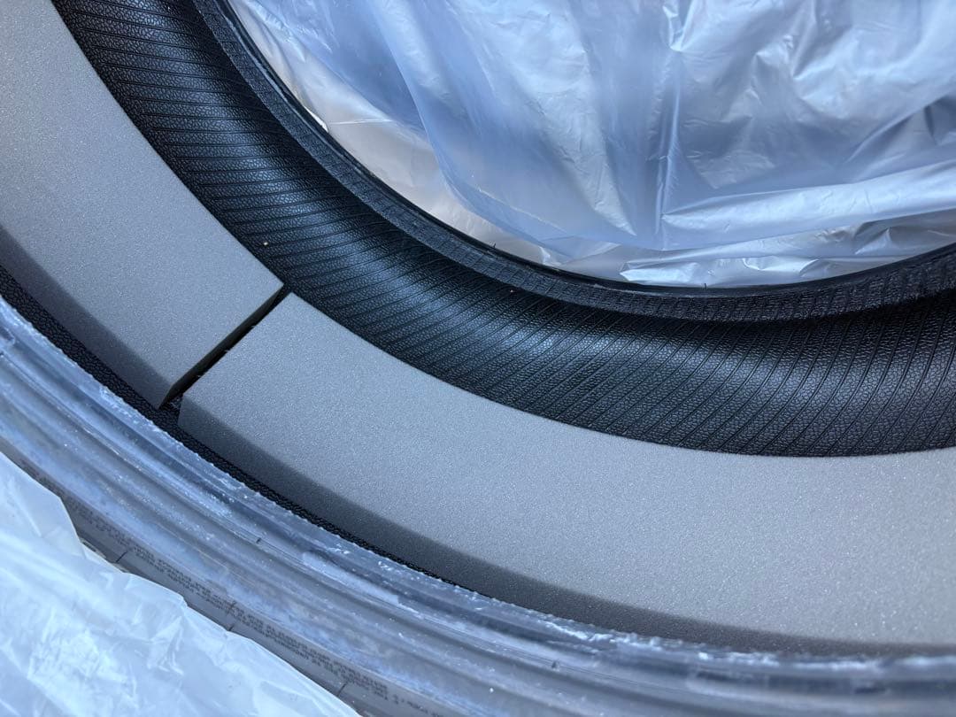 テスラ モデルY 純正タイヤ 255 45R 19 TESLA model Y