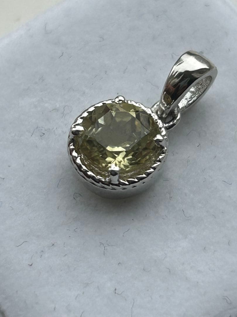 特価‼️トルマリン　ラウンド　シルバーメッキ　ペンダント