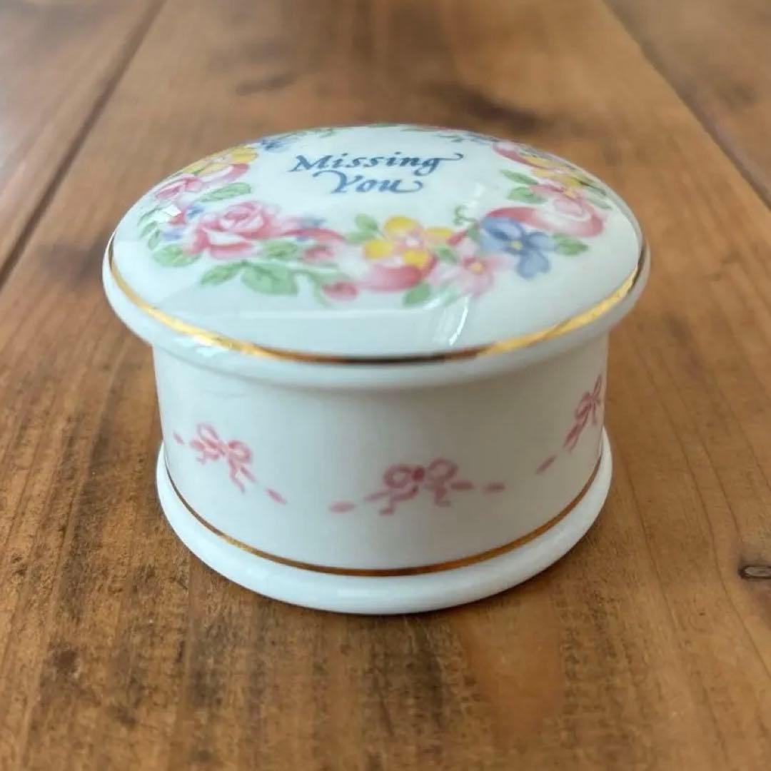 ハロッズ　ヴィンテージ　ボーンチャイナ　トリンケットボックス　小物入れ