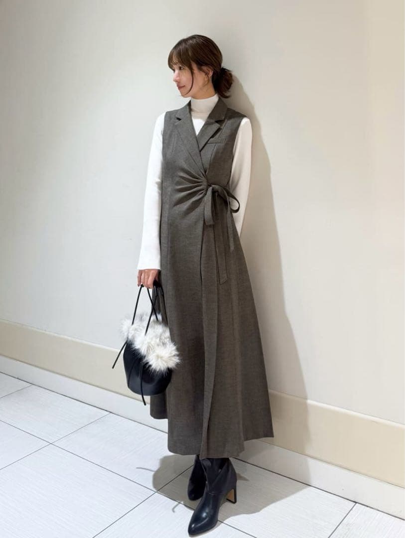 SNIDEL Sustainableサイドプリーツテーラードワンピース