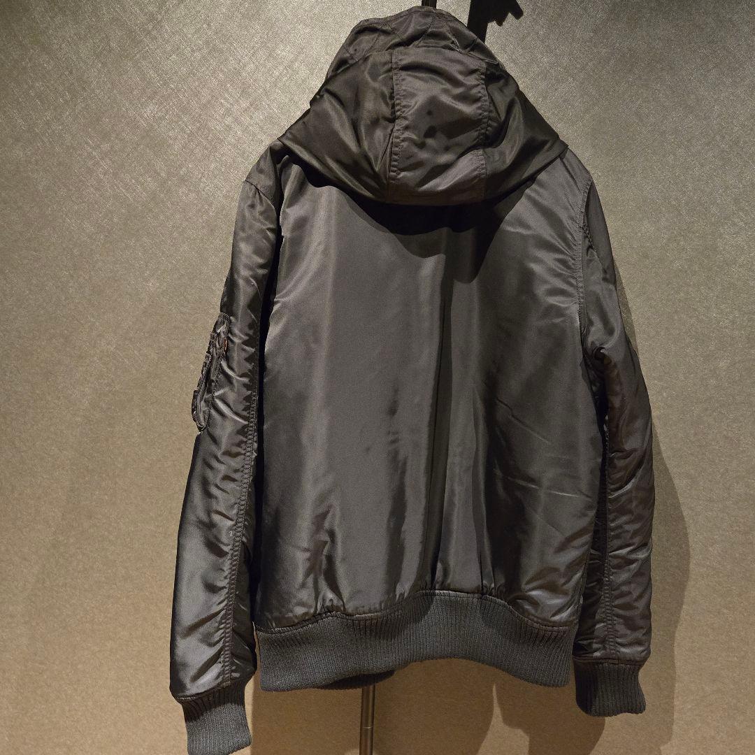 美品　ALPHA INDUSTRIES　アルファ　ミリタリージャケット　XL　黒