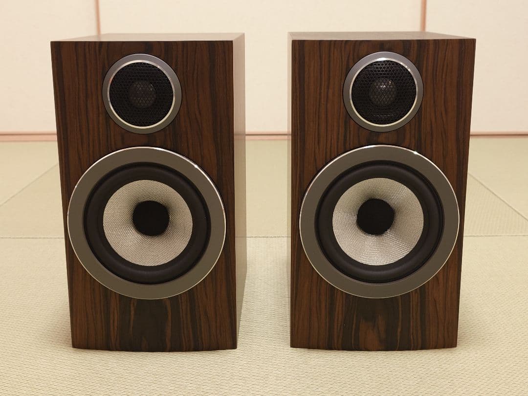 Bowers & Wilkins 707S3 モカ