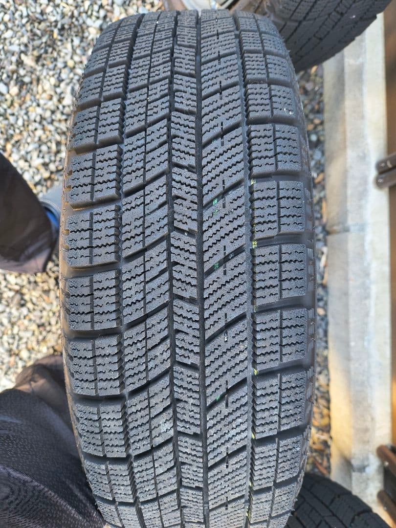 15インチ スタッドレスタイヤセット 5スポーク