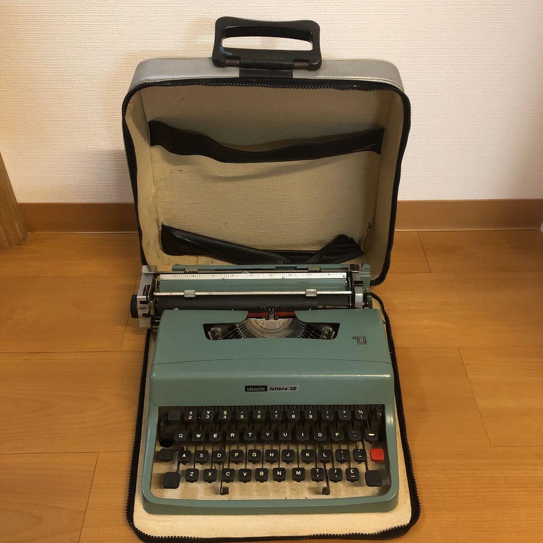 OLIVETTI LETTERA32 オリベッティレッテラ32タイプライター