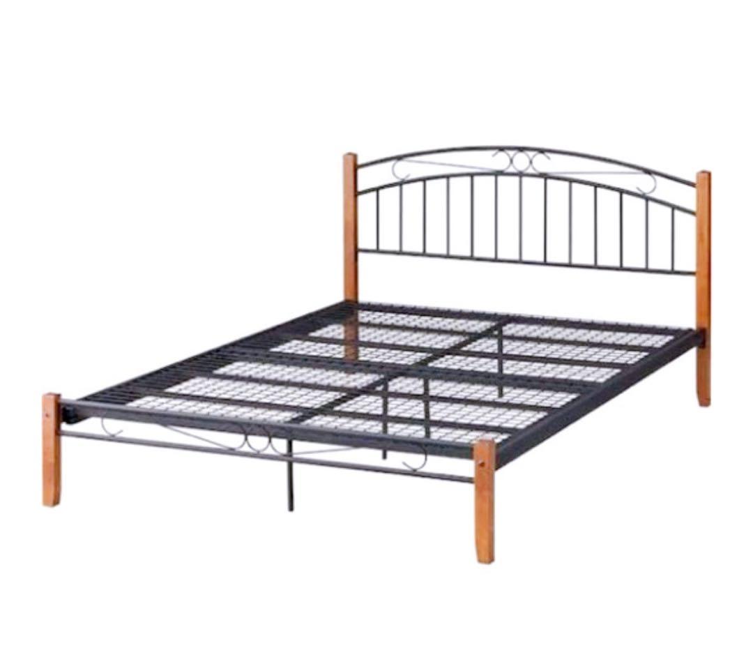 ニトリ　アンティーク調ダブルベッド✴︎アイアンフレーム　引き取り（土日祝）限定