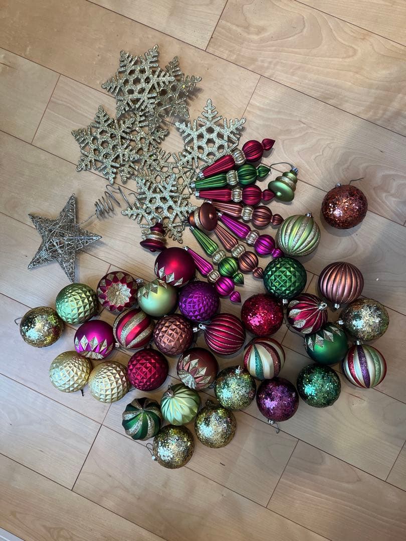 コストコ　150cm 多色LEDライトクリスマスツリー　オーナメント付き！