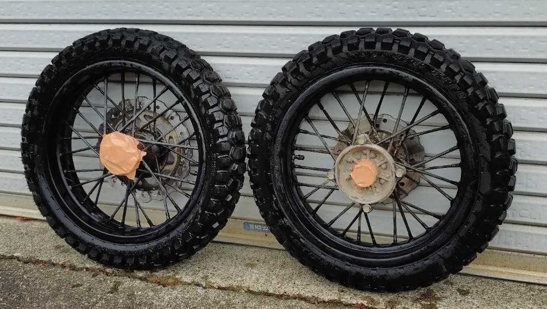 dトラッカー125純正前後ホイール