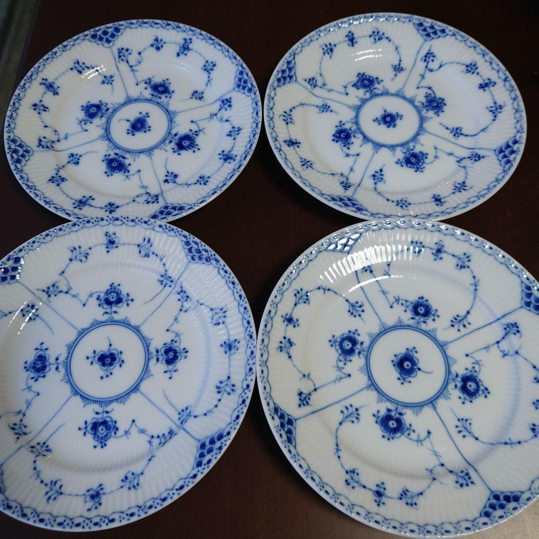 １９センチプレート４枚セット