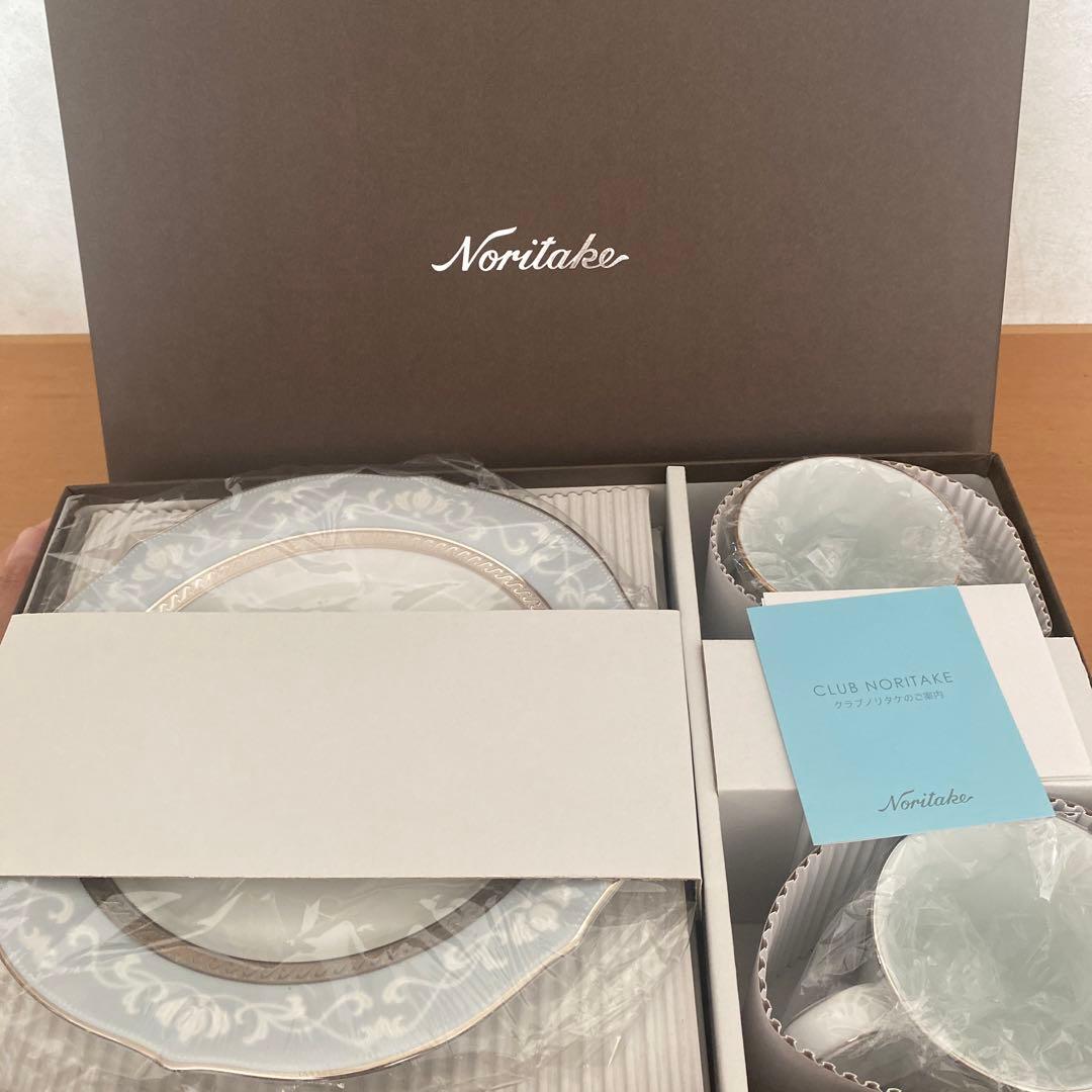 【新品未使用】Noritake 食器セット お皿　マグカップ　ペア