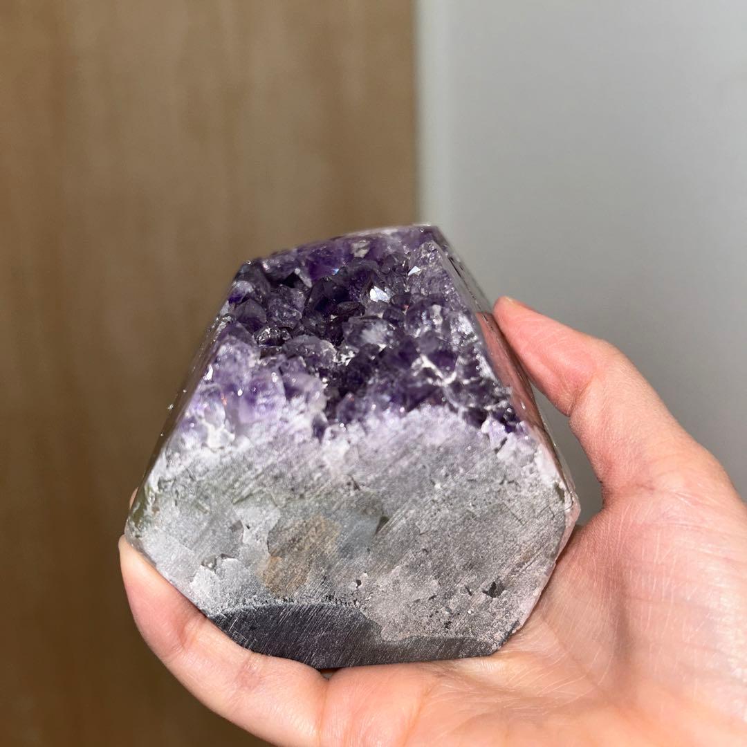 アメジスト タワー bigサイズ 870g 結晶ザクザク 天然石