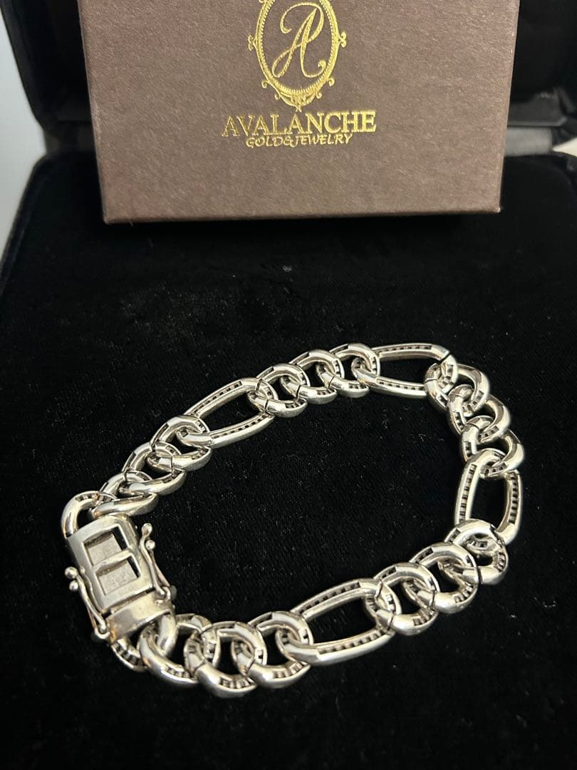 【美品】AVALANCHE ブレスレット