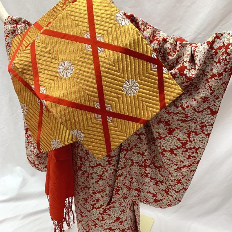 505ag53□七五三 七歳 女児 着物&開き帯＆長襦袢 総柄 梅 橘□美品