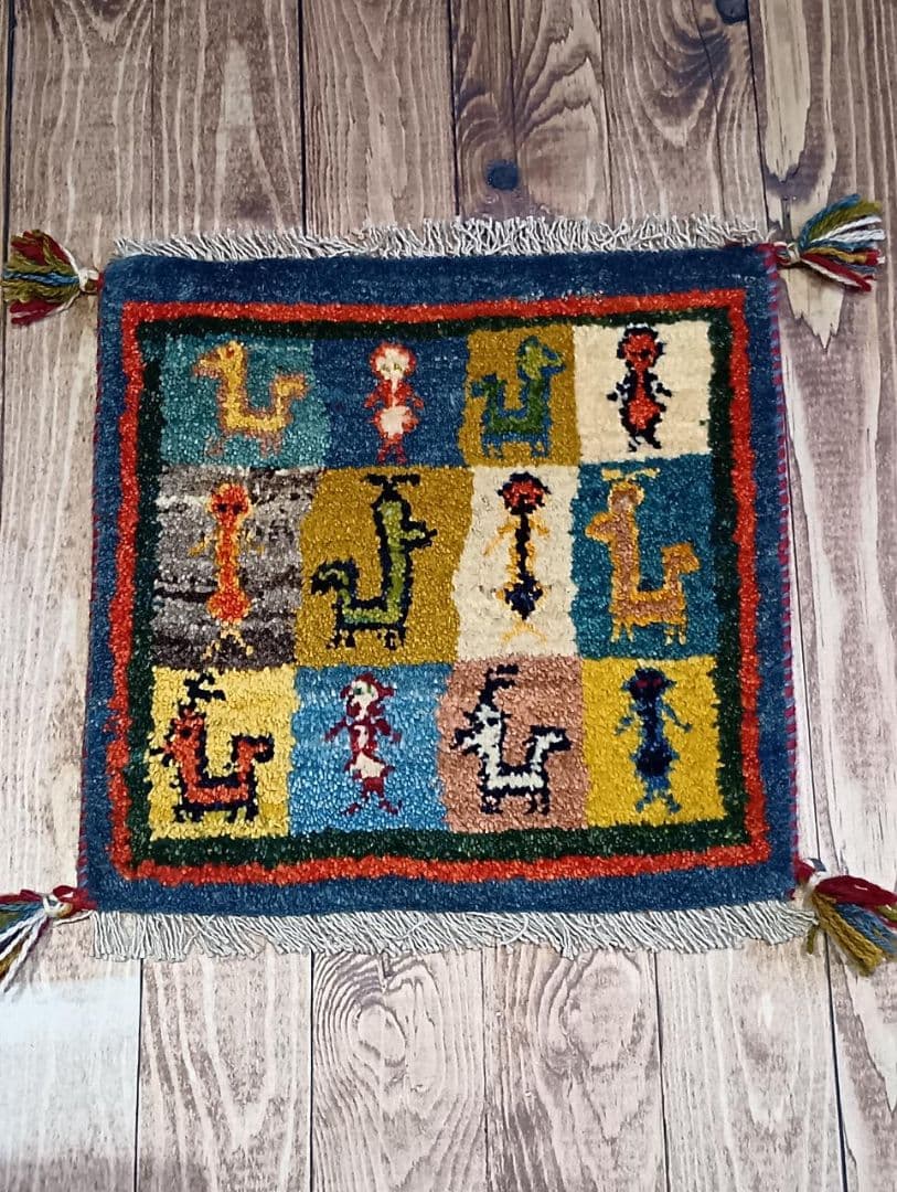 ペルシャ絨毯　ギャッベ　座布団　手織り　イラン(102)