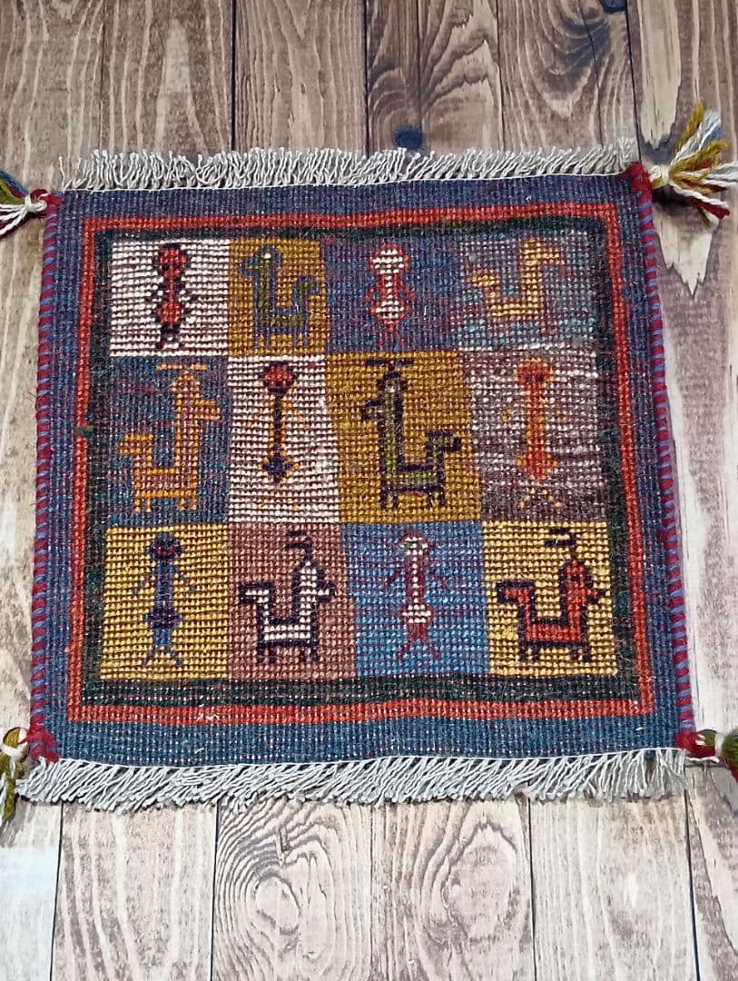 ペルシャ絨毯　ギャッベ　座布団　手織り　イラン(102)