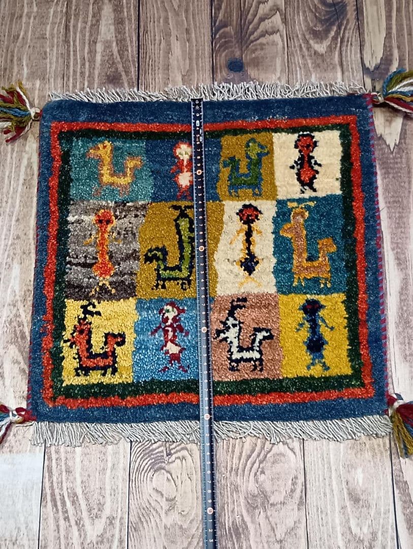 ペルシャ絨毯　ギャッベ　座布団　手織り　イラン(102)