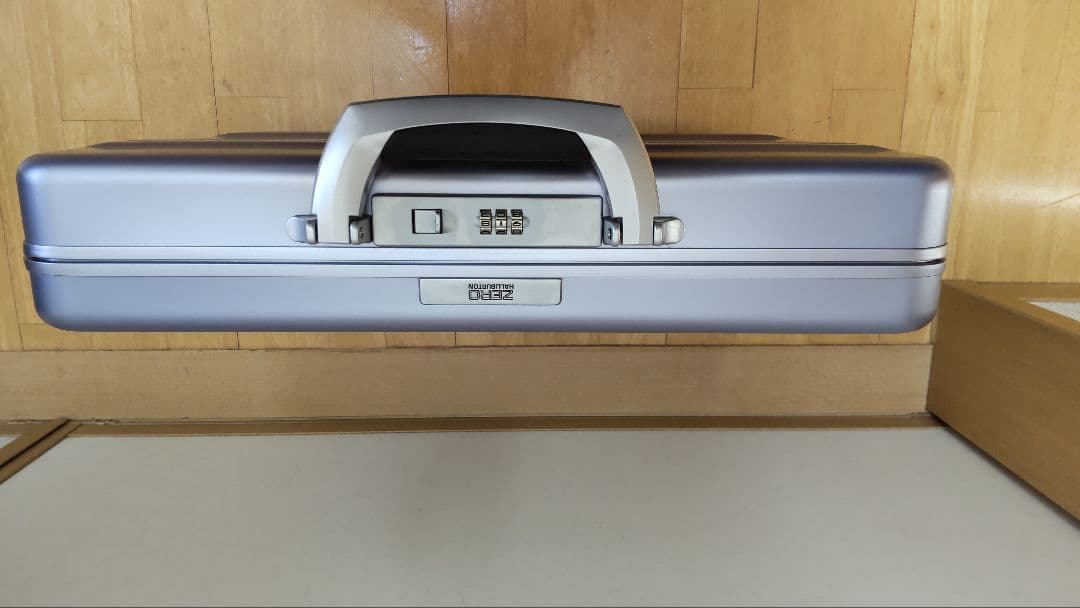 ZEROHALIBURTON アタッシュケース