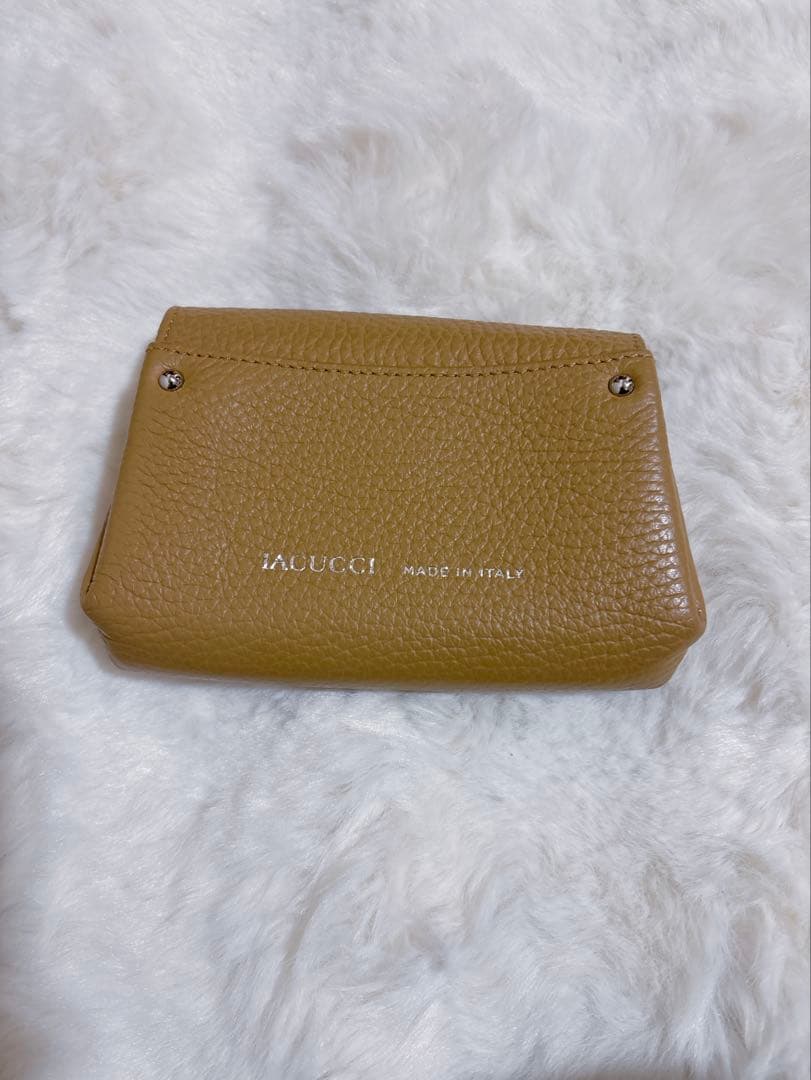 イアクッチ　アバ ウォレット CERVO 美品