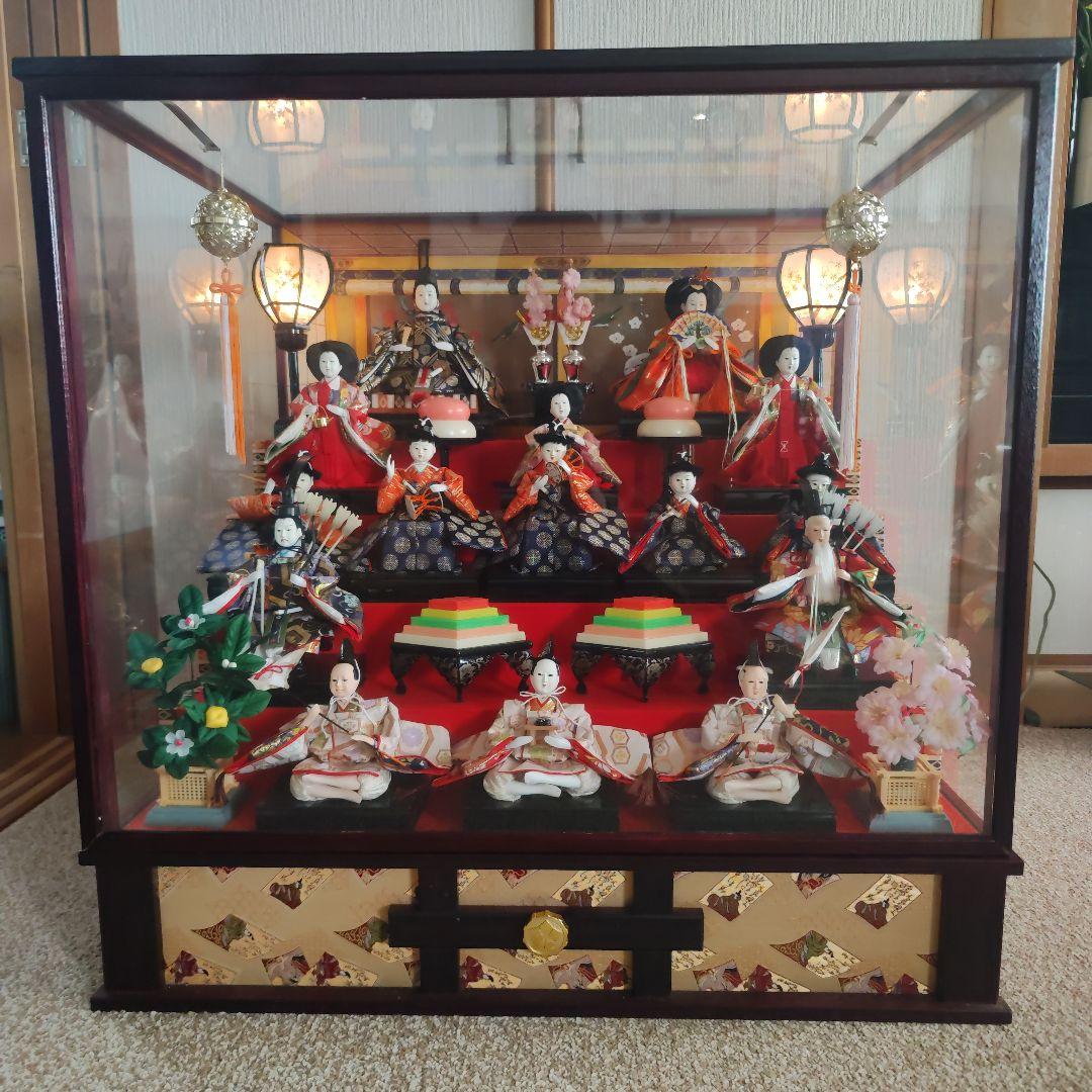 雛人形　ガラスケース付き