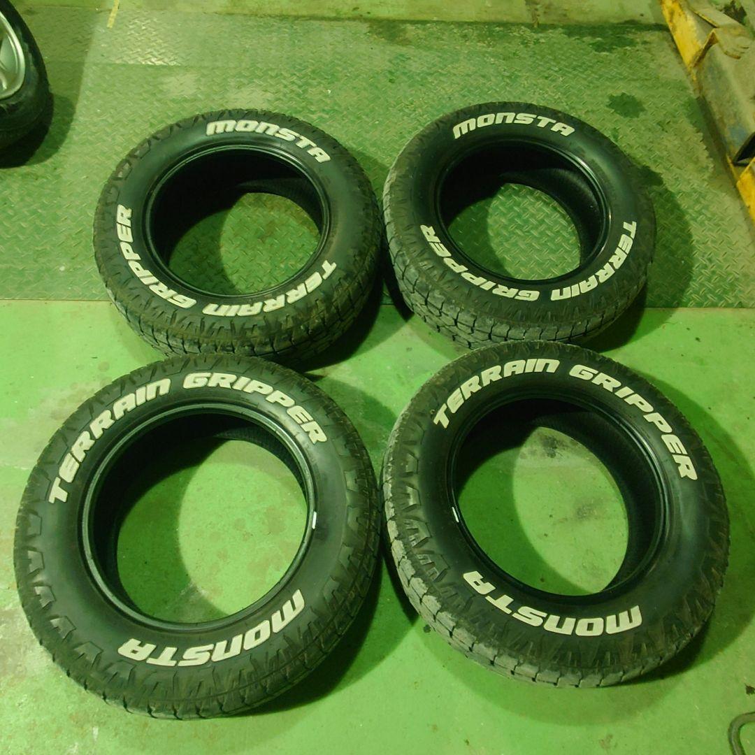 モンスター　215/70/r16　2本①