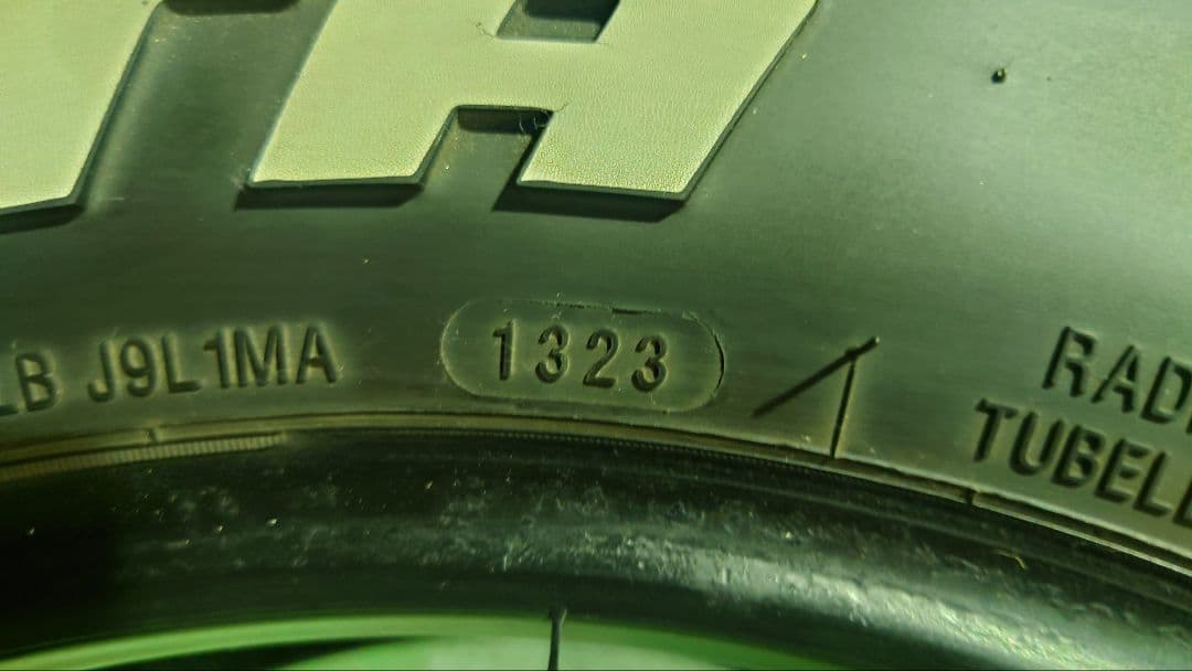 モンスター　215/70/r16　2本①