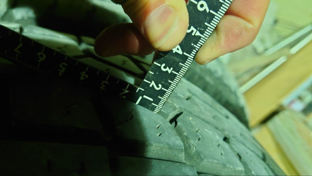 モンスター　215/70/r16　2本①