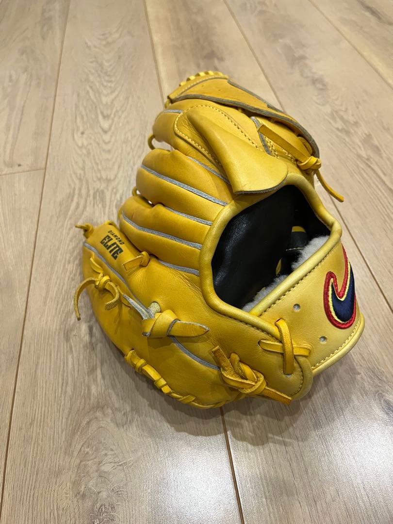 NIKE一般硬式投手グローブ！廃盤品！激レア希少品！ブラックラベル！