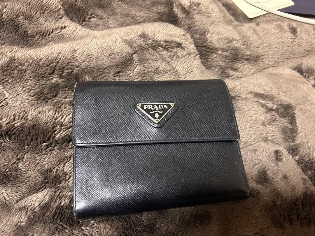 プラダ レザー 財布