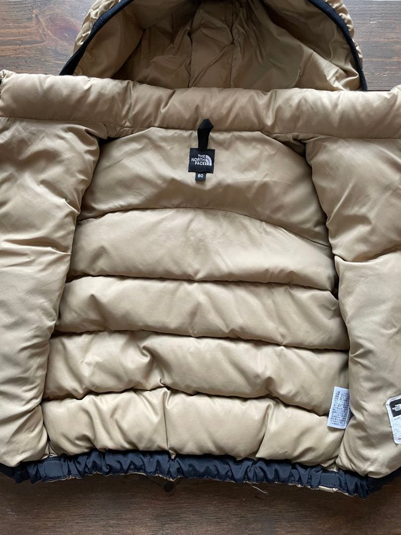 The North Face フード付きダウンジャケット ベージュ
