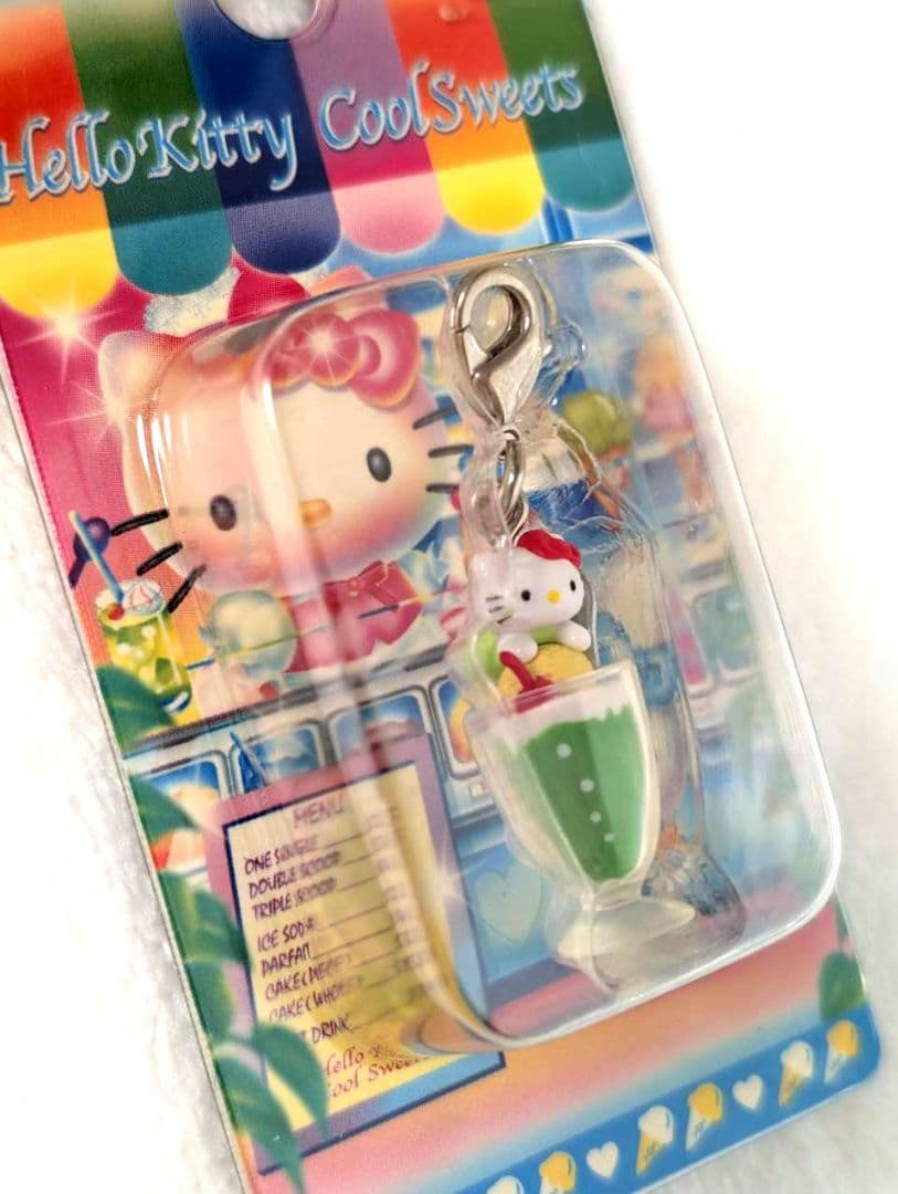 ご当地キティ クリームソーダ アイス 根付け　ストラップ サンリオ
