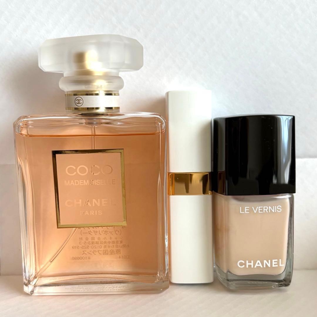 【新品】激レア CHANEL ココ マドモアゼル シークレット ルック コフレ