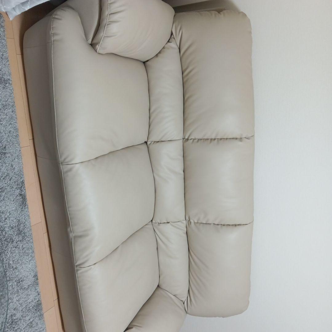 (6/16廃棄予定)ベージュ 合成皮革 2-3人掛けソファ