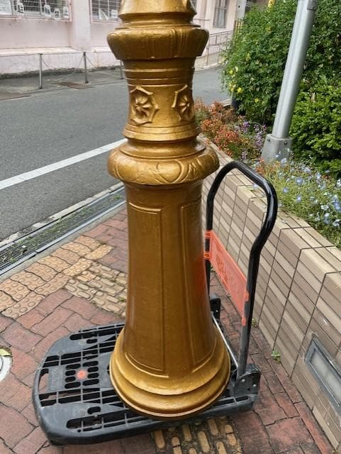 ゴールド装飾水栓柱