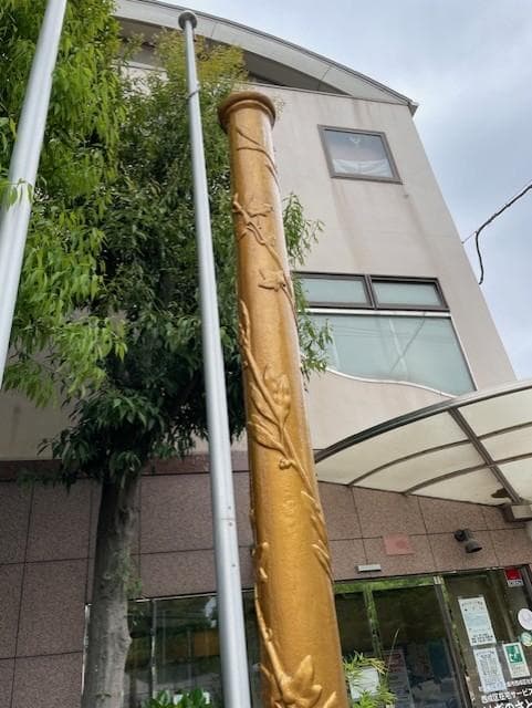 ゴールド装飾水栓柱