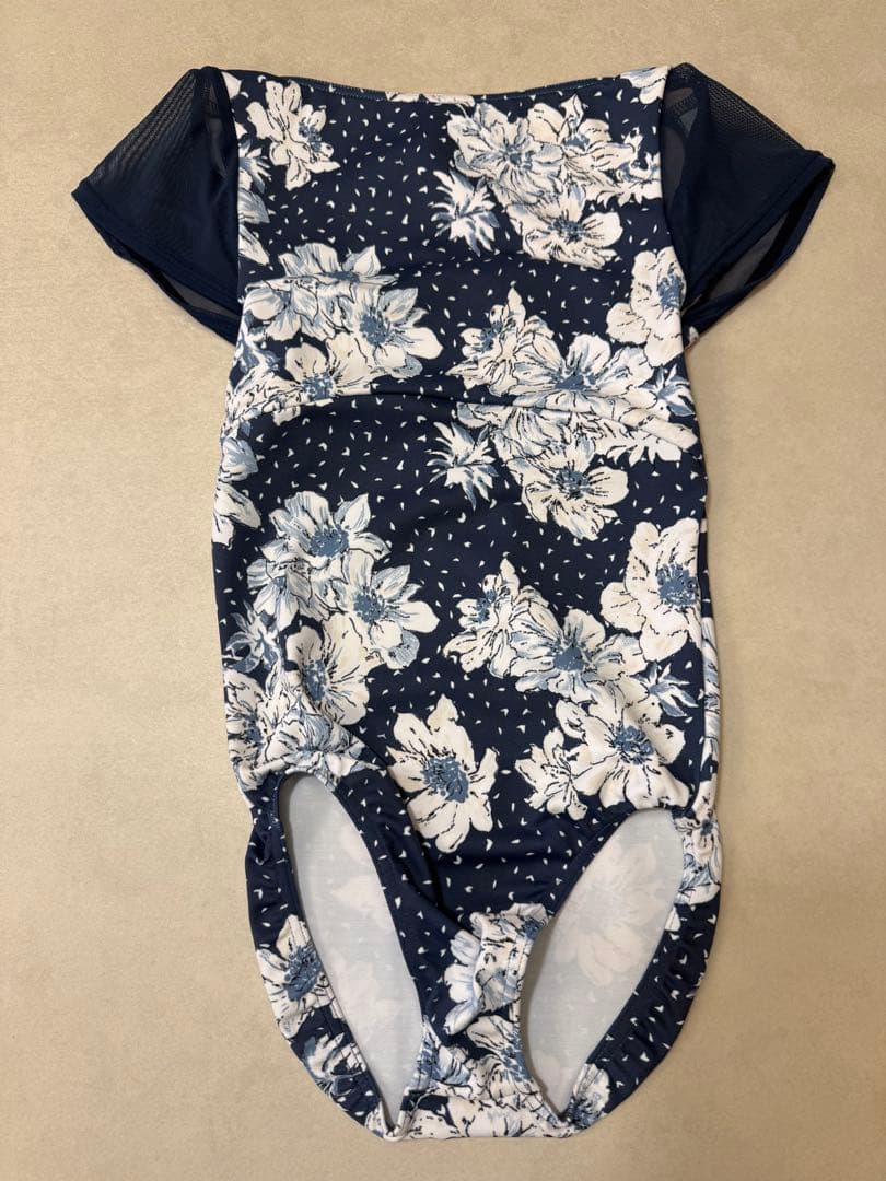 stina レオタード　ジュニア120-130サイズ　新品未使用♡