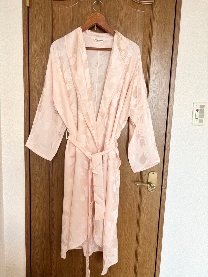 シルクパジャマ3点セット　新品未使用