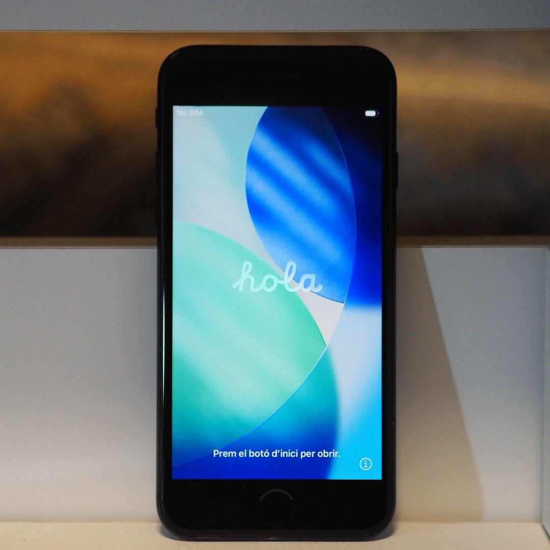 Apple iPhone SE (第2世代) ブラック 128GB SIMフリー