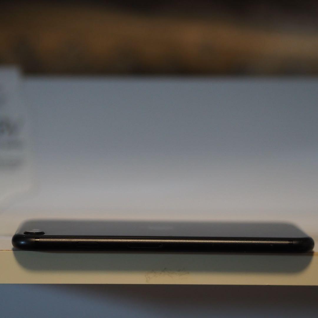 Apple iPhone SE (第2世代) ブラック 128GB SIMフリー