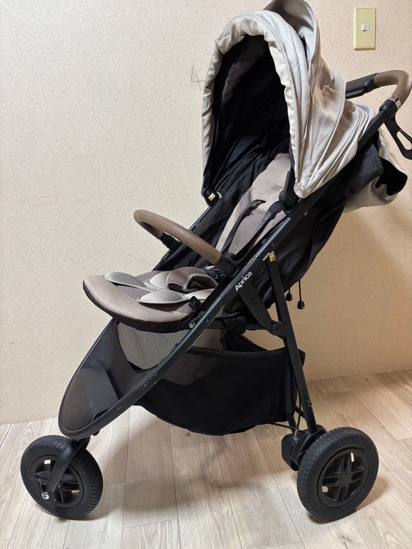 Aprica(アップリカ) A型ベビーカー スムーヴプレシャス 3輪 ベージュ