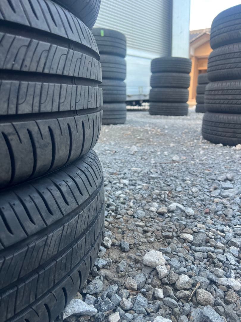 ダンロップ　エナセーブ　rv505 215/60r16 23年製　超バリ山