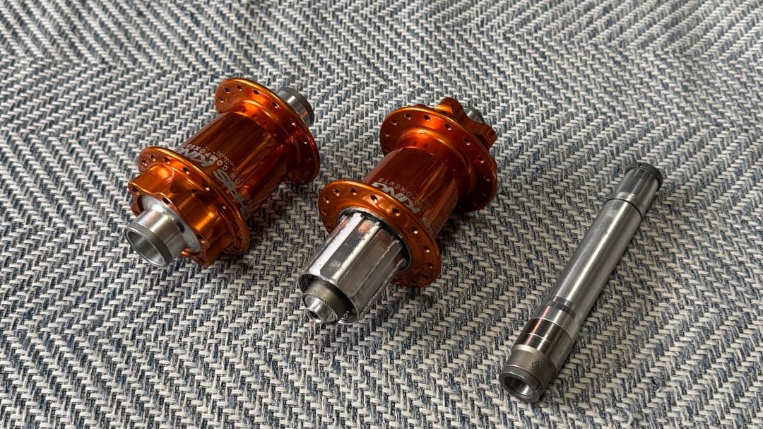 Chris king クリスキング フロント ハブ 110×20mm マンゴー