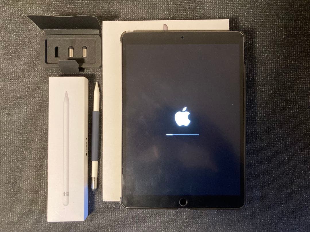 美品iPad Air3 64GB スペースグレー + Apple Pencil