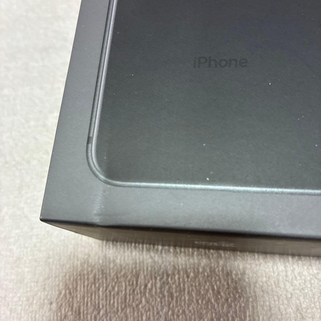 【箱あり】iPhone 8 64GB 本体（バッテリー75%）