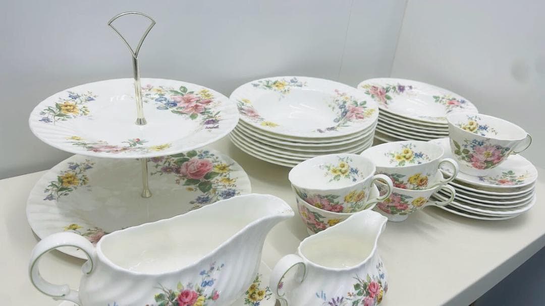 【美品】⭐️ロイヤルドルトン ソースポット カップ ソーサー ディープディッシュ