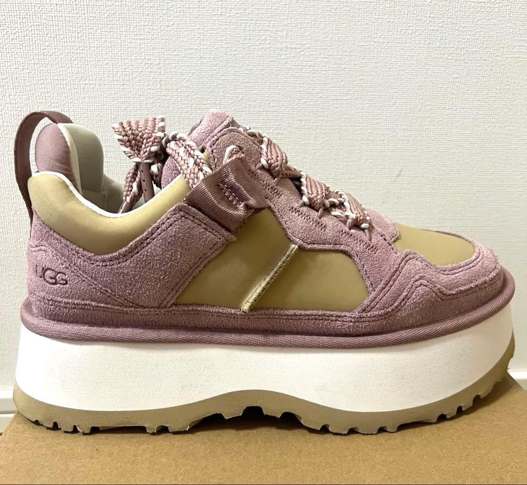 UGG 厚底スニーカー ピンク