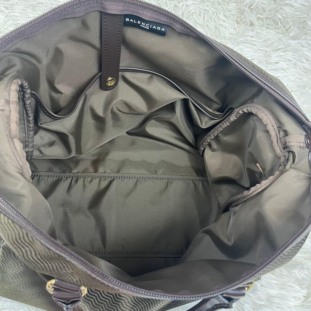 BALENCIAGA バレンシアガ　ボストンバッグ　ナイロン　グリーン