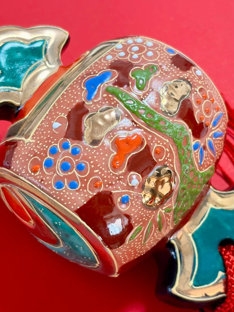 【正月飾り・縁起物】九谷焼 色絵金彩 置物 共箱付 ／ 新年・迎春