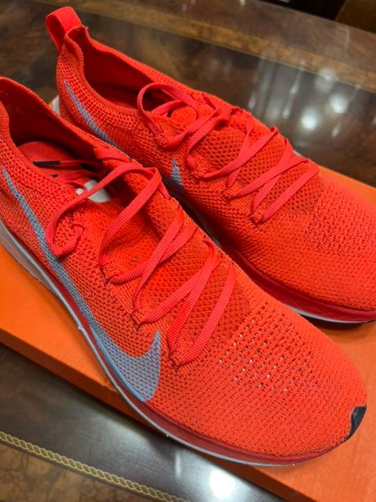 NIKEヴェイパーフライ4%フライニット