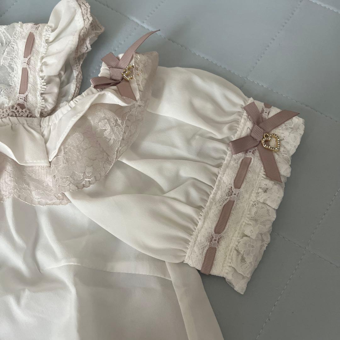 Liz Lisa リズリサ 3つリボンフロントチョーカーブラウス　ピンクホワイト